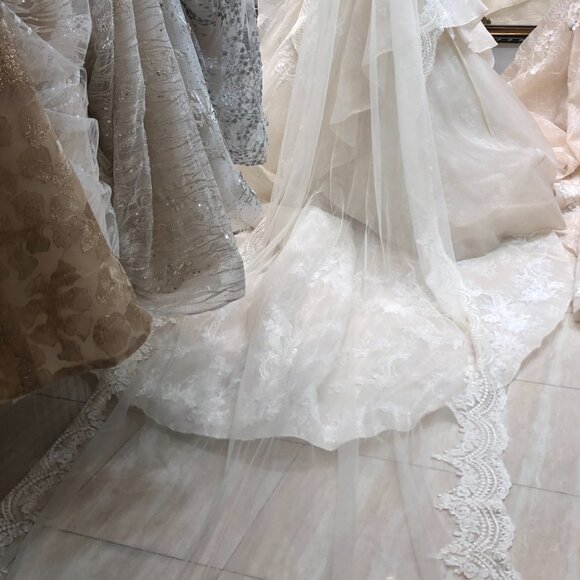 Wedding Vail - Picture 3 of 3